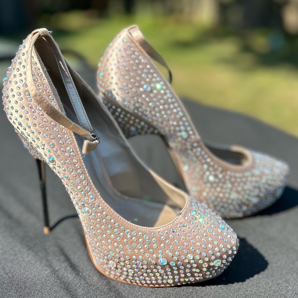 Aldo brand stilettos - Picture 4 of 5